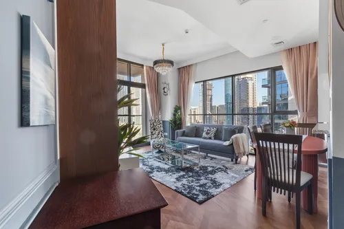 2 Bedrooms Apartment in Bellevue Tower 1