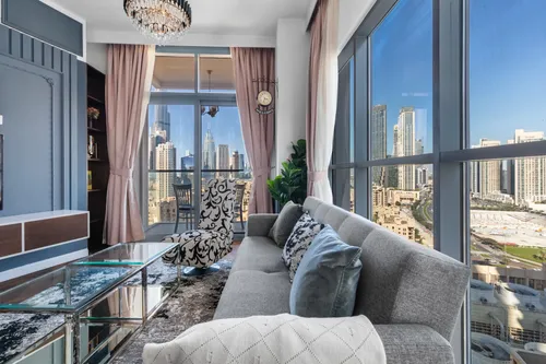 2 Bedrooms Apartment in Bellevue Tower 1
