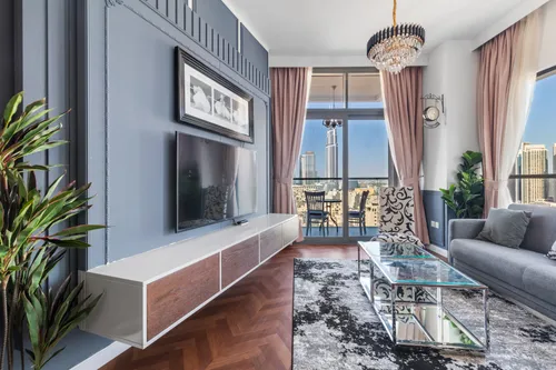 2 Bedrooms Apartment in Bellevue Tower 1