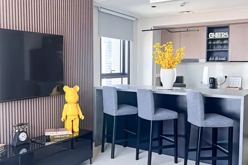 2 Bedrooms Apartment in Burj Crown