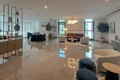 2 Bedrooms Apartment in Burj Crown