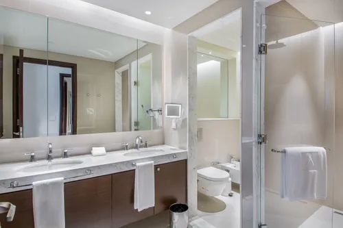 2 Bedrooms Apartment in The Address Residence Fountain Views 1