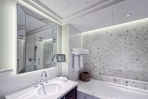 4 Bedrooms Hotel Apartment in Kempinski BLVD