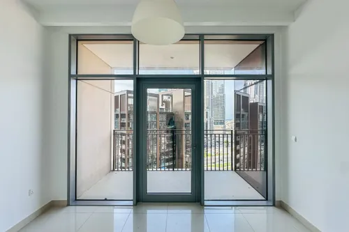 2 Bedrooms Apartment in Boulevard Crescent Tower 1