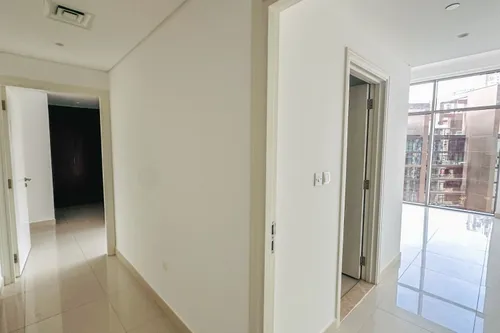 2 Bedrooms Apartment in Boulevard Crescent Tower 1