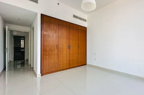 2 Bedrooms Apartment in Boulevard Crescent Tower 1