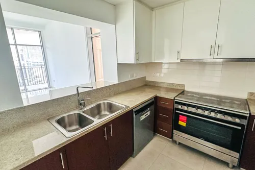 2 Bedrooms Apartment in Boulevard Crescent Tower 1