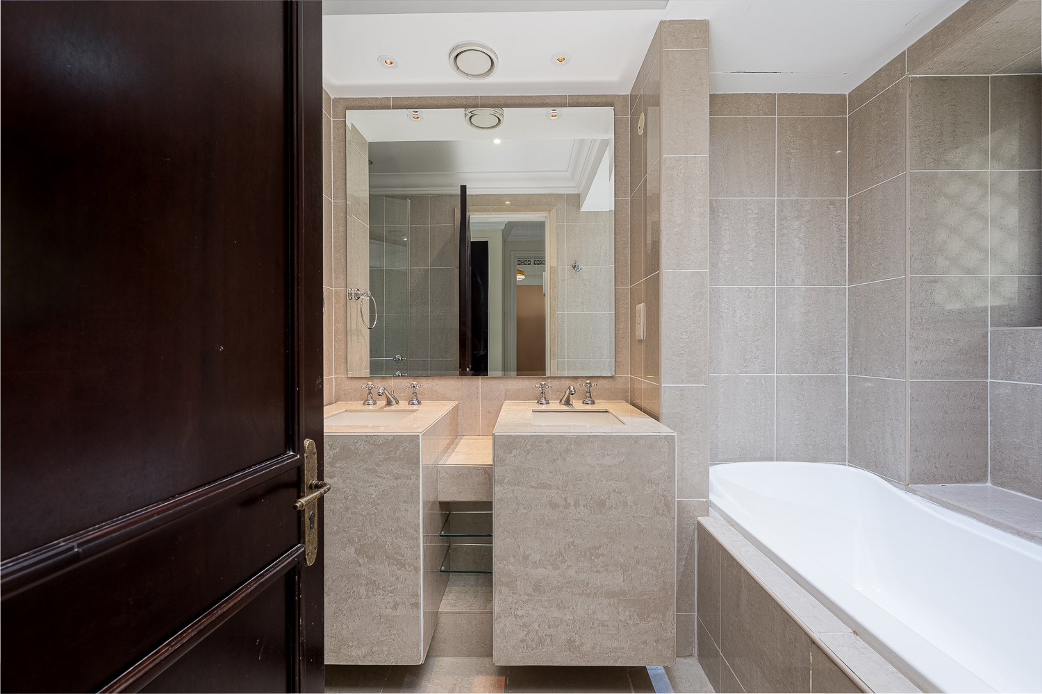 2 Bedrooms Apartment in Tajer Residences