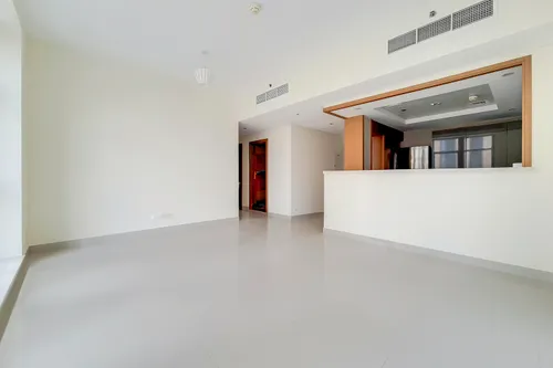 Unfurnished | Boulevard View | Prime location