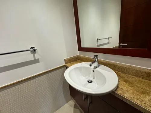 1 Bedroom Apartment in South Ridge 4