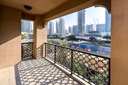 3 Bedrooms Apartment in Reehan 6