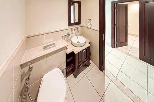 3 Bedrooms Apartment in Reehan 6