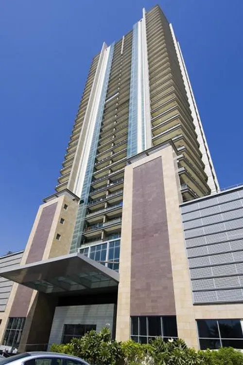 2 Bedrooms Apartment in 8 Boulevard Walk