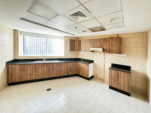 2 Bedrooms Apartment in Burj Al Nujoom