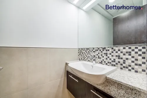 2 Bedrooms Apartment in Bellevue Tower 1