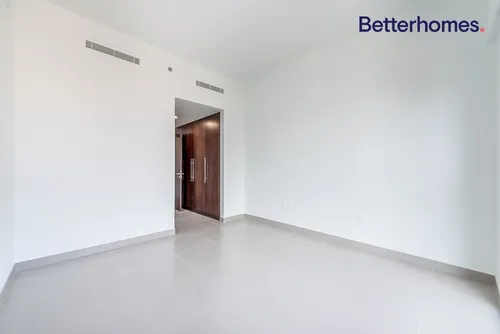 2 Bedrooms Apartment in Bellevue Tower 1