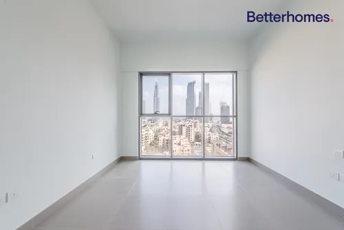 2 Bedrooms Apartment in Bellevue Tower 1