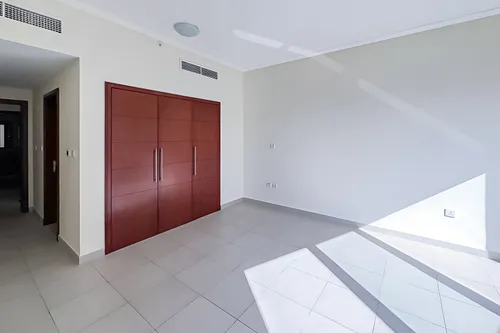 2 Bedrooms Apartment in South Ridge 4