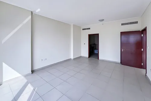 2 Bedrooms Apartment in South Ridge 4