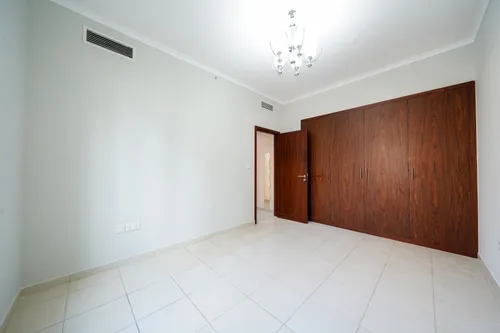 3 Bedrooms Apartment in The Residences 8