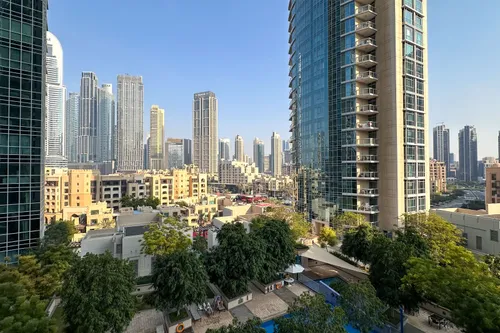 3 Bedrooms Apartment in The Residences 8