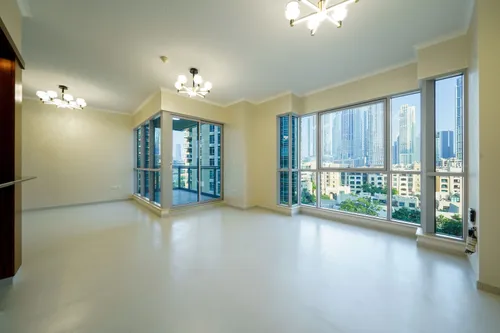 3 Bedrooms Apartment in The Residences 8