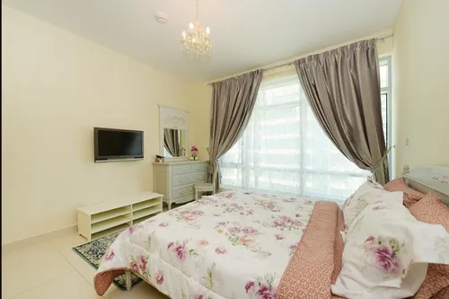 2 Bedrooms Apartment in The Lofts West