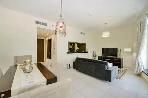 2 Bedrooms Apartment in The Lofts West
