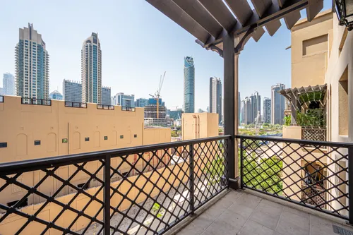 3 Bedrooms Apartment in Yansoon 6