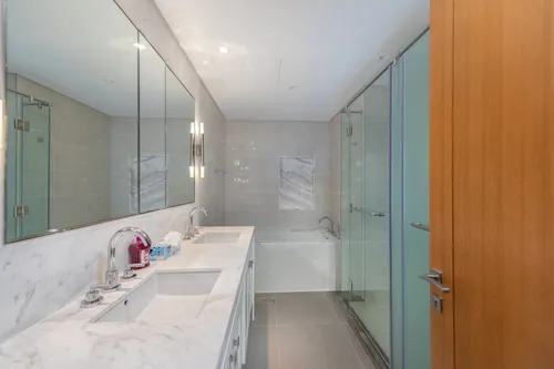 3 Bedrooms Apartment in Opera Grand