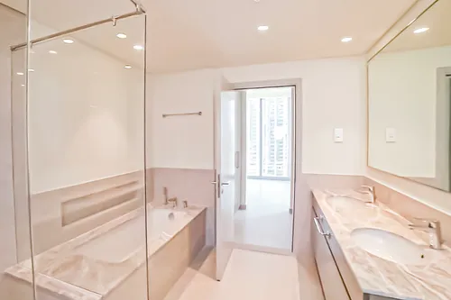 3 Bedrooms Apartment in Forte 2