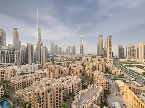 2 Bedrooms Apartment in Bellevue Tower 1