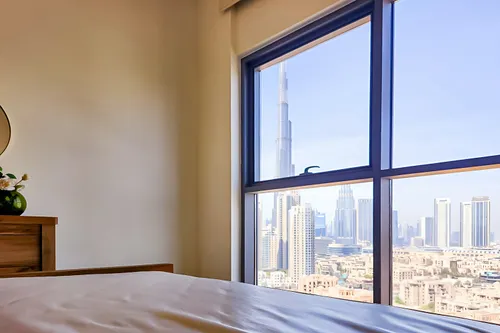 2 Bedrooms Apartment in Bellevue Tower 1