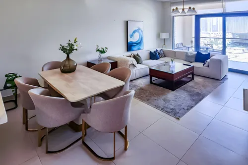 2 Bedrooms Apartment in Bellevue Tower 1