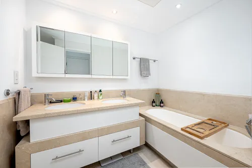 2 Bedrooms Apartment in South Ridge 3