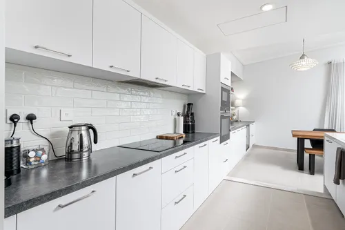 2 Bedrooms Apartment in South Ridge 3