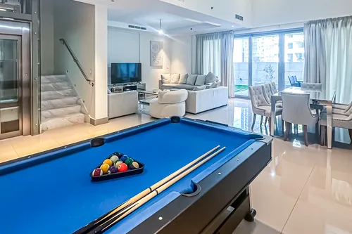 5 Bedrooms Apartment in Opera Grand