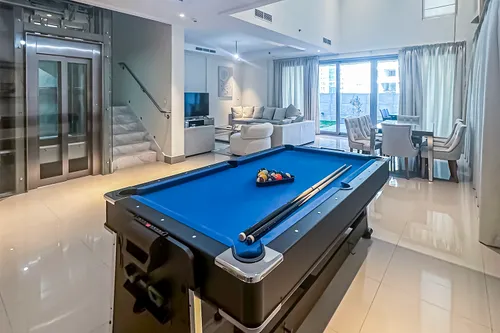 5 Bedrooms Apartment in Opera Grand