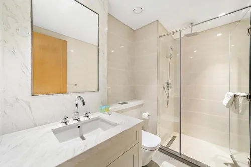 5 Bedrooms Apartment in Opera Grand