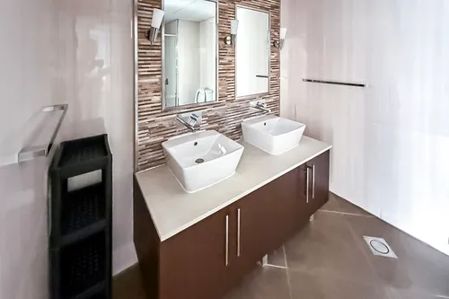 3 Bedrooms Apartment in Burj Daman