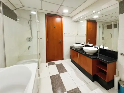 2 Bedrooms Apartment in Park Tower B