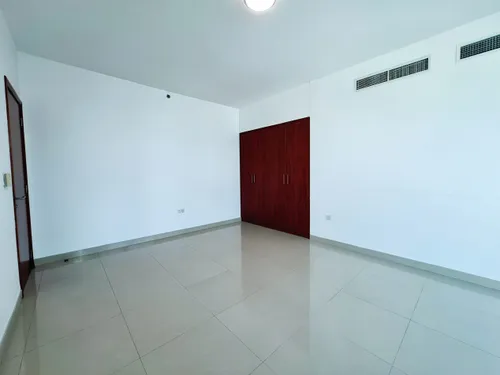 2 Bedrooms Apartment in Park Tower B