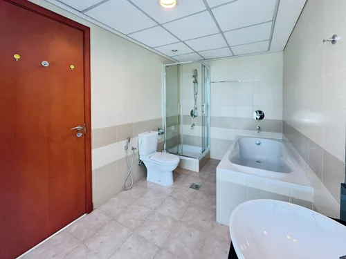 2 Bedrooms Apartment in Park Tower B