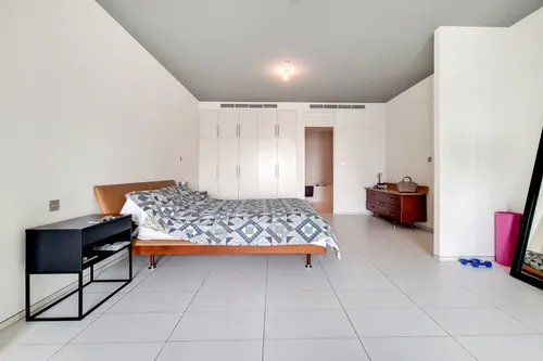 1 Bedroom Apartment in Index Tower