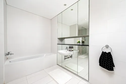 1 Bedroom Apartment in Index Tower