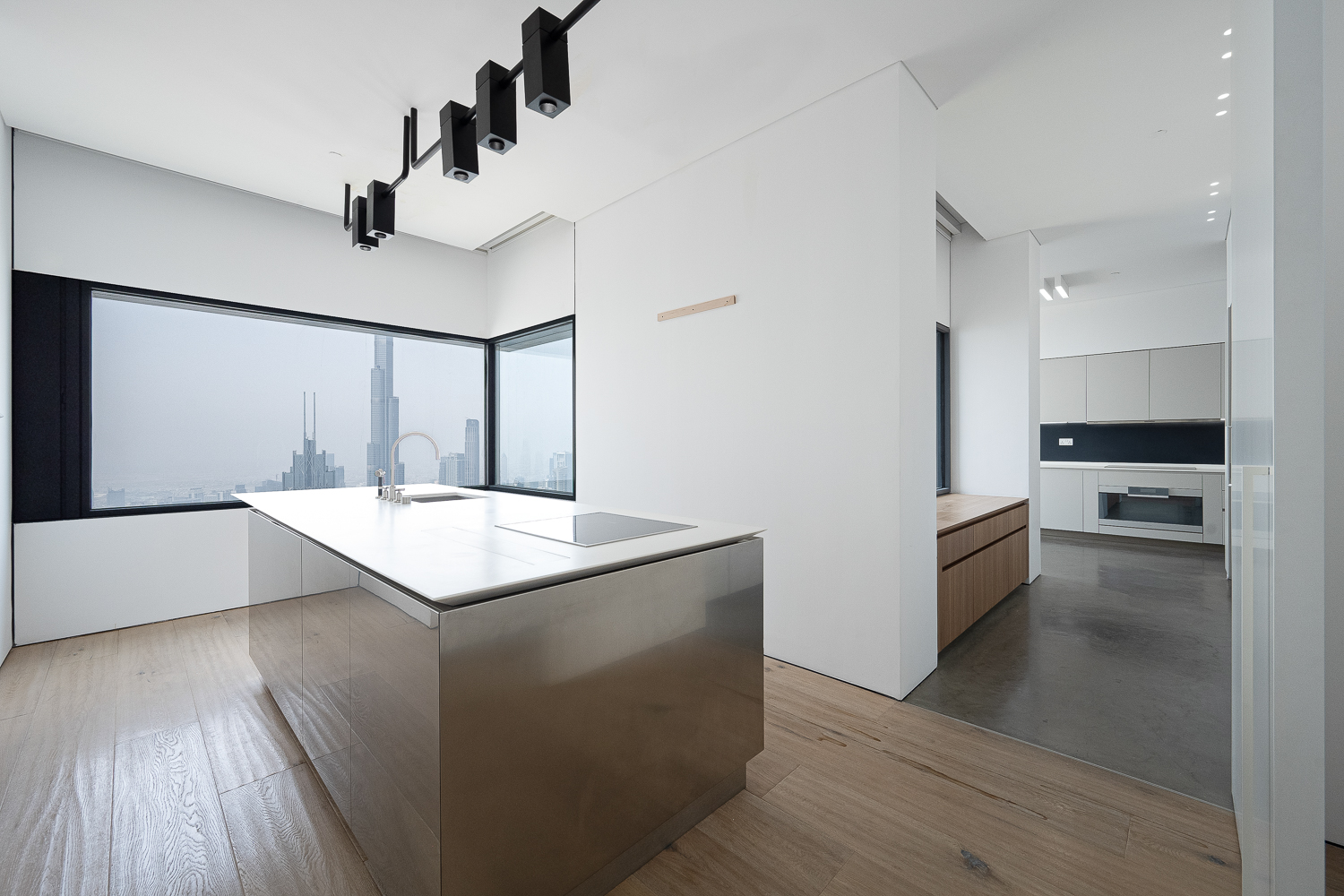 4 Bedrooms Penthouse in Index Tower
