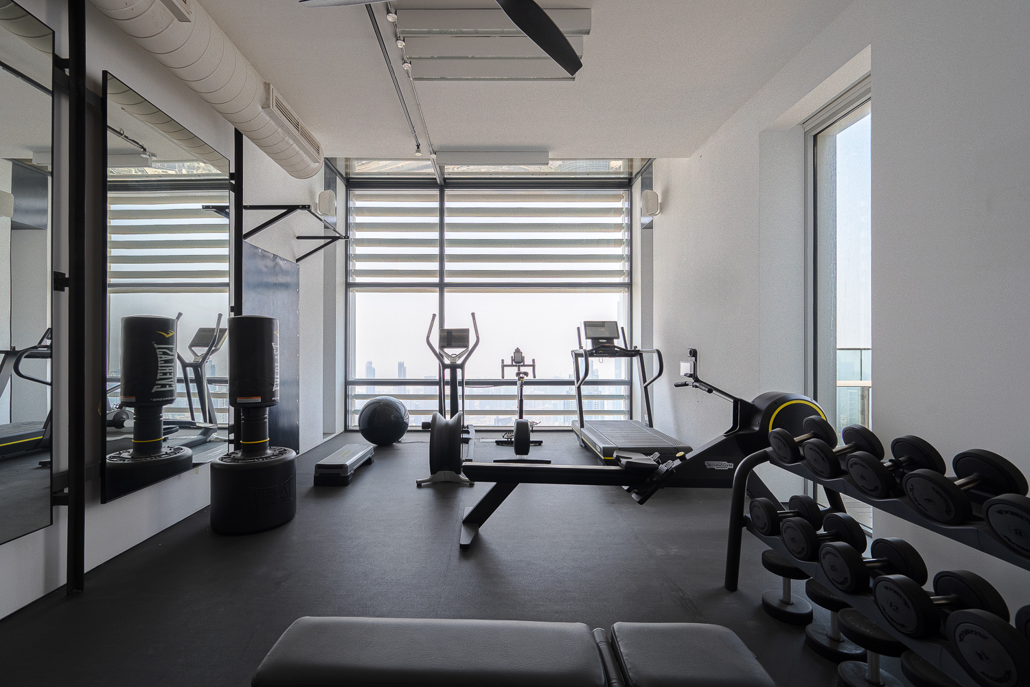 4 Bedrooms Penthouse in Index Tower