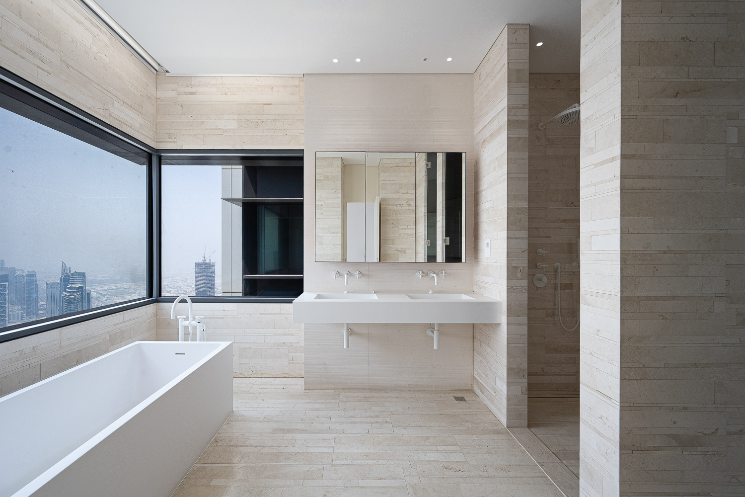 4 Bedrooms Penthouse in Index Tower