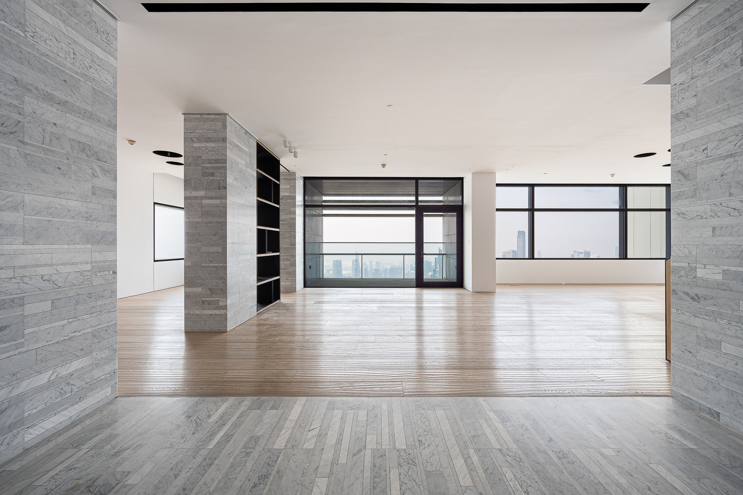 4 Bedrooms Penthouse in Index Tower