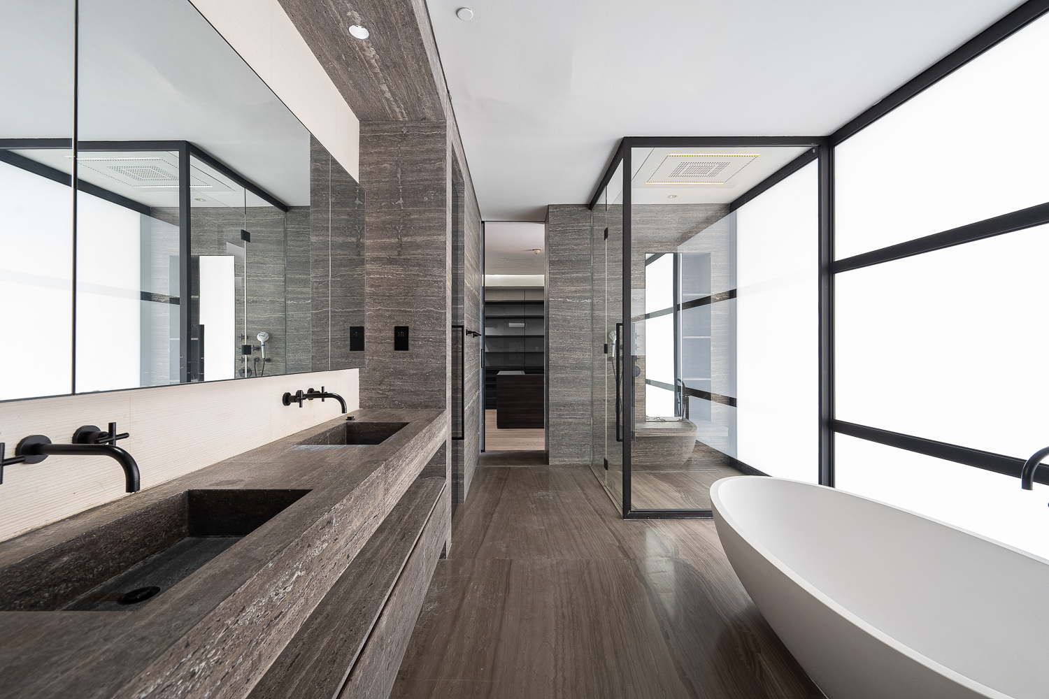 4 Bedrooms Penthouse in Index Tower